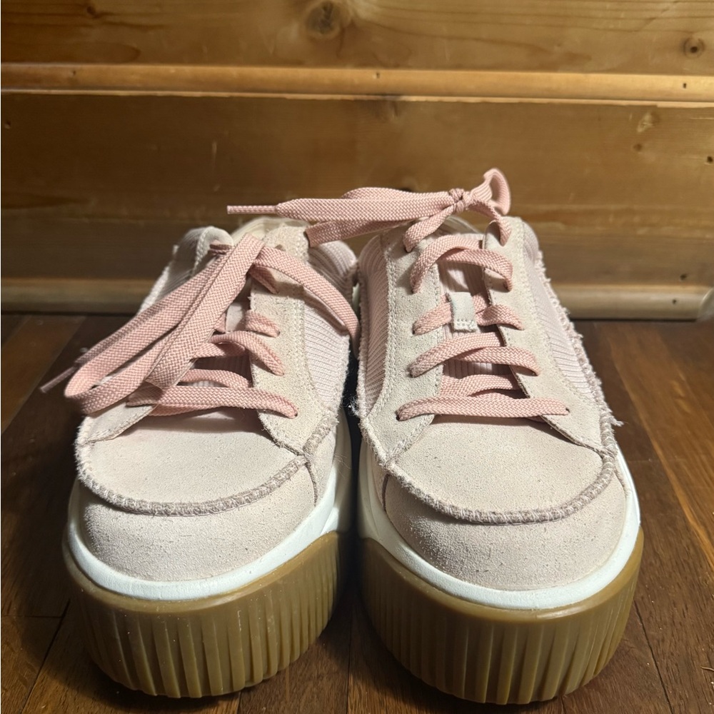 Women’s Ugg platform slippers brand new size 9.5 - Picture 3 of 6